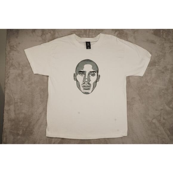 Kobe Bryant Face Graphic Tee – White Hanes Beefy-T – Size Large